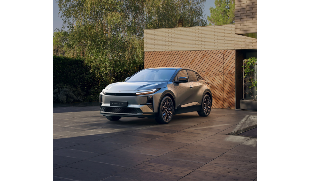 Toyota c-hr+