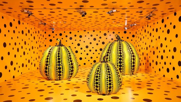 Las calabazas del artista de Yayoi Kusama 