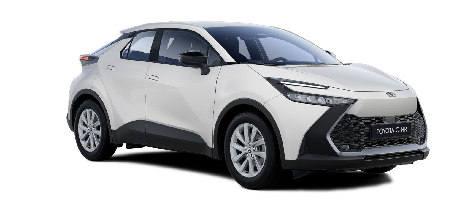 Weißer Toyota C-HR steht schräg zur Kamera vor neutralem Hintergrund