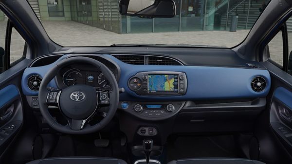 Cómo programar una ruta en Toyota Touch 2