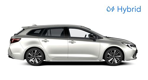 Seitenansicht eines silbernen Toyota Corolla Touring Sport Kombis mit Hybrid-Logo oben rechts.