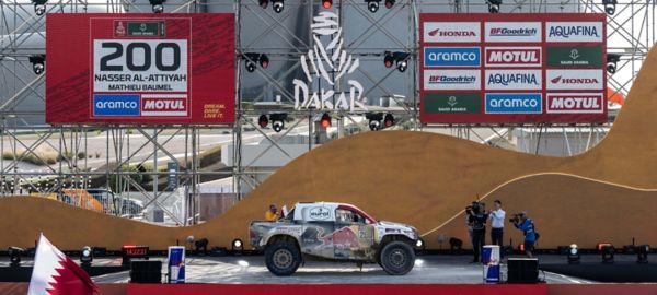 Zespół TOYOTA GAZOO Racing triumfuje w Rajdzie Dakar