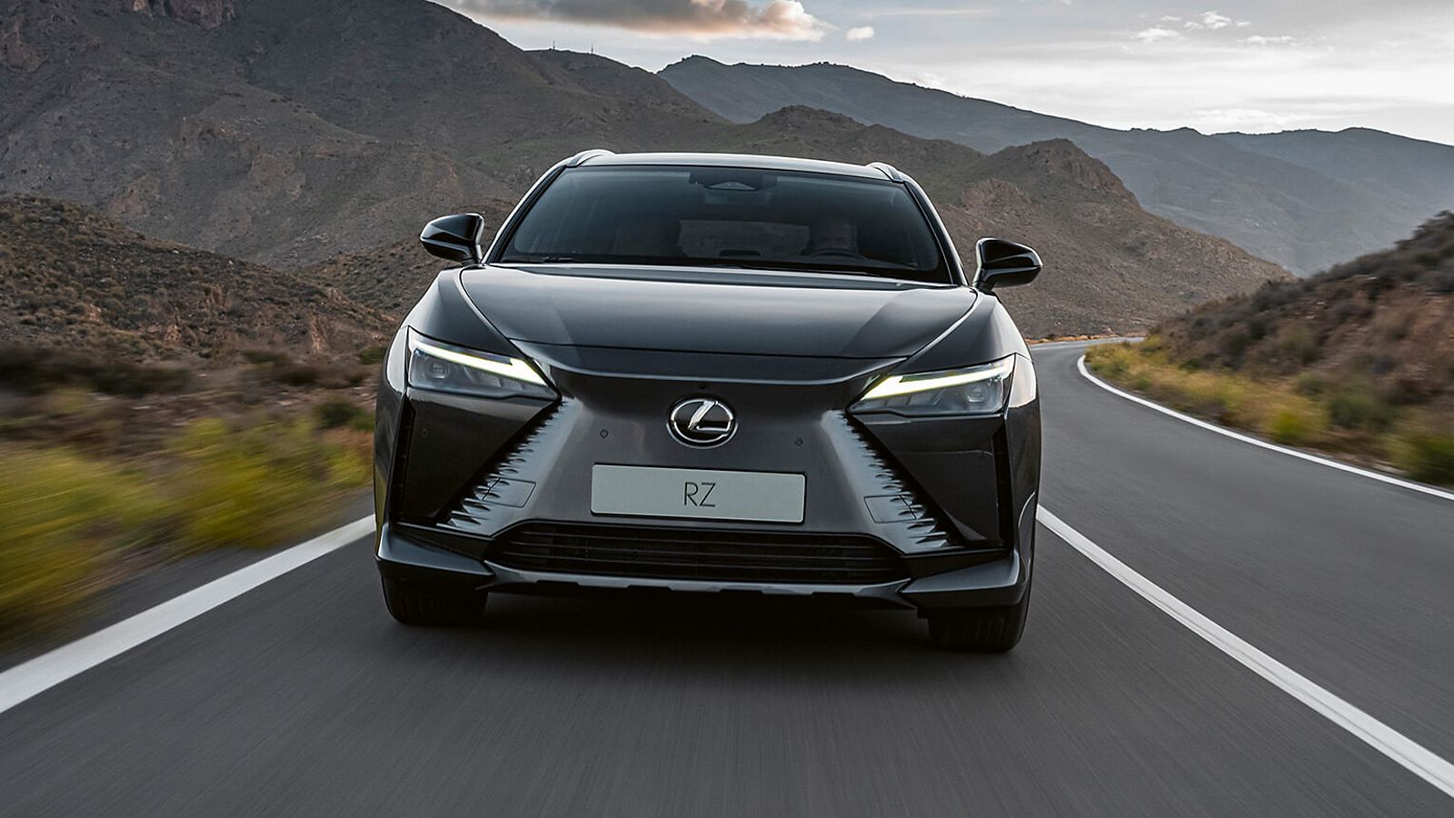 Lexus RZ 450e