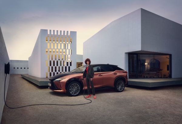 Lexus NX 450h+ being charged