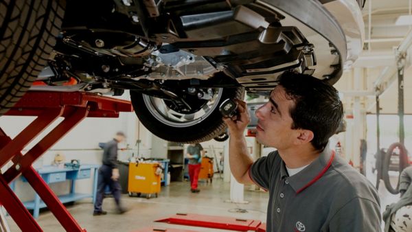 Elementos revisados en un coche de segunda mano Toyota