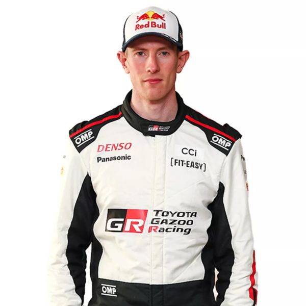 Elfyn Evans im Rennoutfit