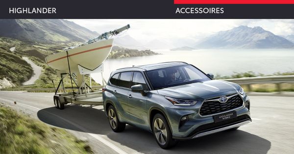 Toyota Highlander remorquant un bateau