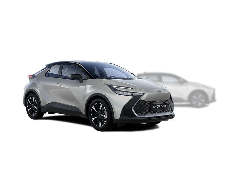 Weißer Toyota C-HR steht diagonal zur Kamera, im Hintergrund ist unscharf ein weißer Toyota C-HR zu erkennen