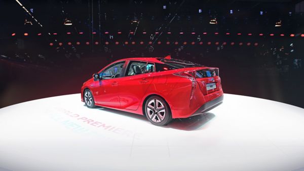 HYBRID SHINES UNDER THE SPOTLIGHT