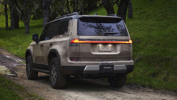 Lexus GX Exterior
