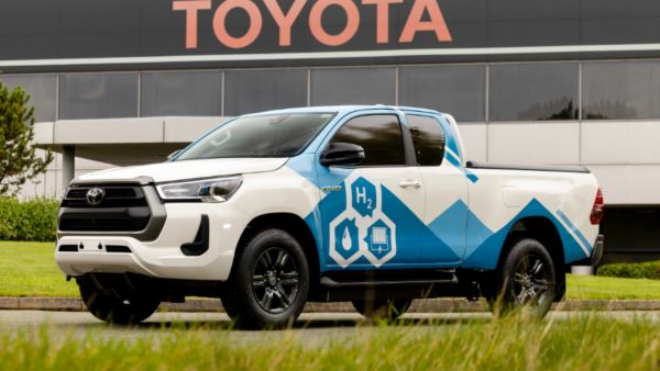 Koncepcyjna wodorowa Toyota Hilux