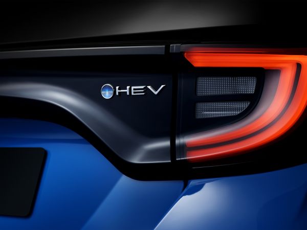 Nouveau C-HR qui roule