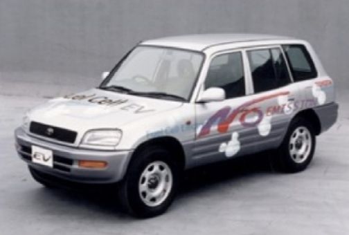 Historyczny model elektryczny Toyoty.