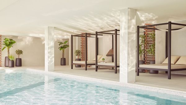 tres piscinas interiores