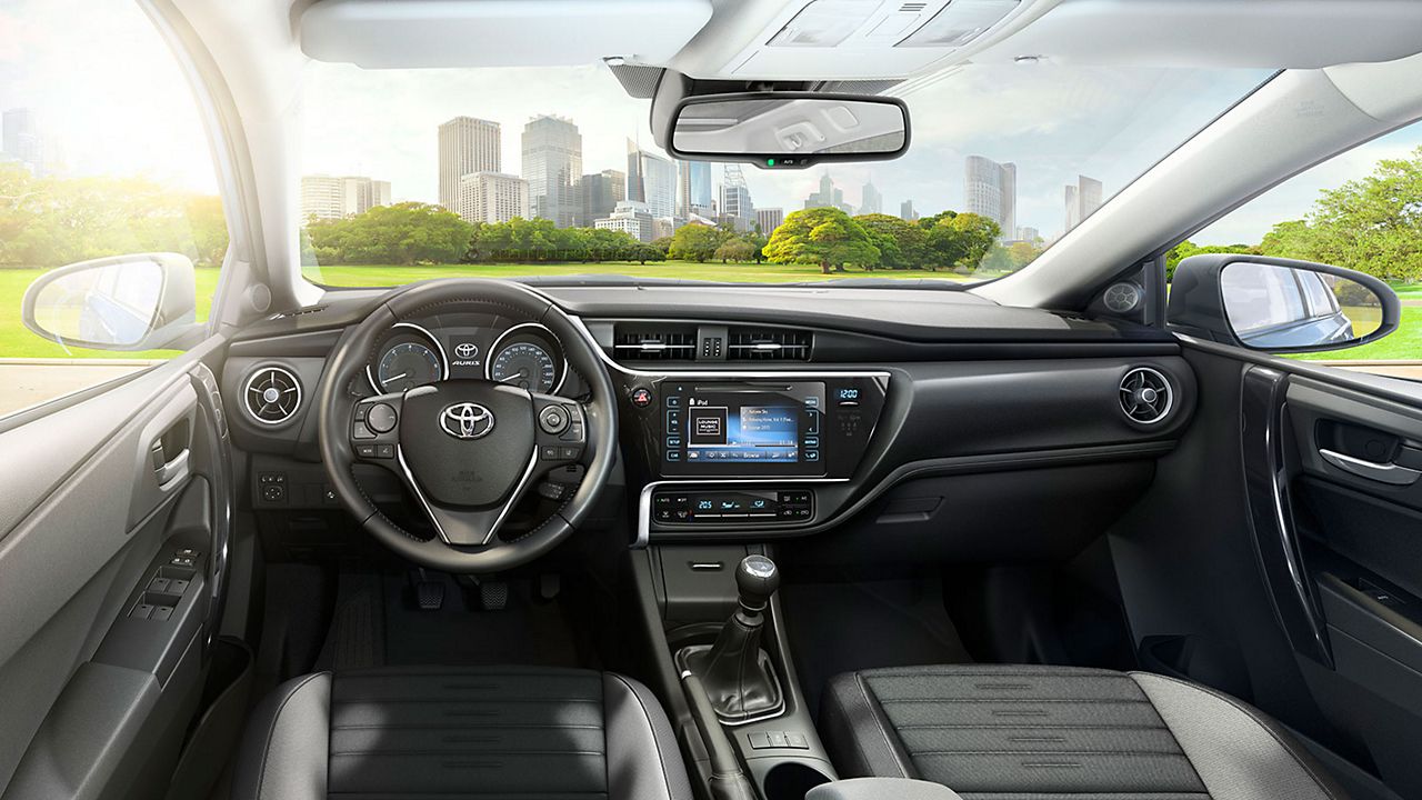 Toyota Auris, un compacto renovado más cómodo y espacioso