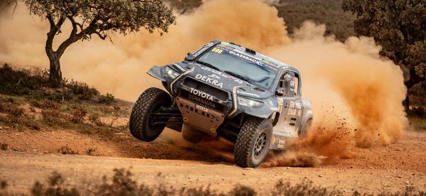 joao-ramos_pedro-re_toyota-hilux-t1-mais_montes-alentejanos_20231