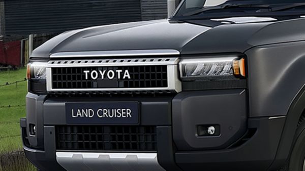 Land Cruiser Commercial Auto headlights