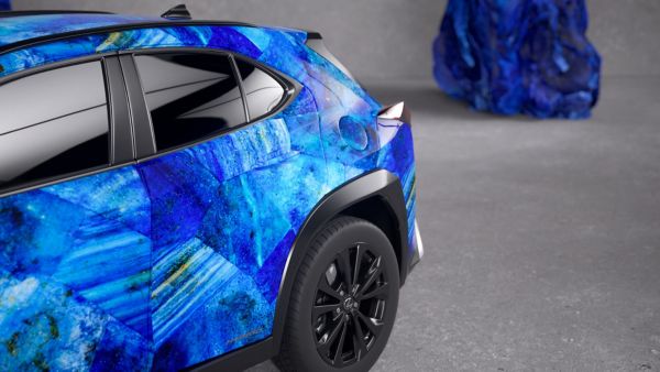 Lexus UX Art Car Zaida Sabatés