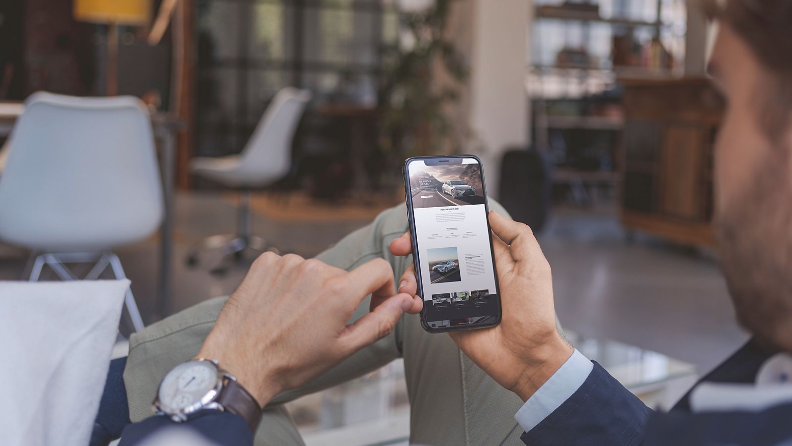 lexus-es-phone