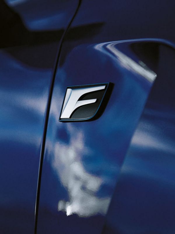 lexus-f-models-section03_19-1920x1080_tcm-3170-1030763_tcm-3170-2052252