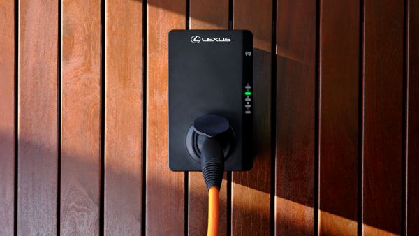 lexus charge