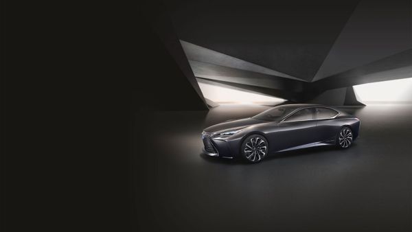 Lexus LF-FC Hydrogen Fuel-cell Sedan concept car 