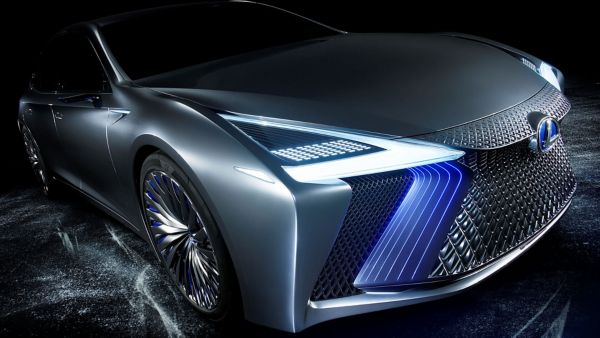 Close up of the Lexus Premieres LS+ concept car headlights 