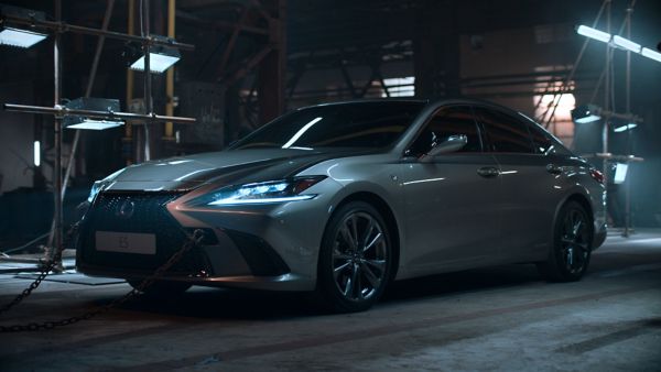 ES Lexus
