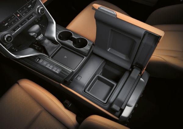 Lexus LX interior