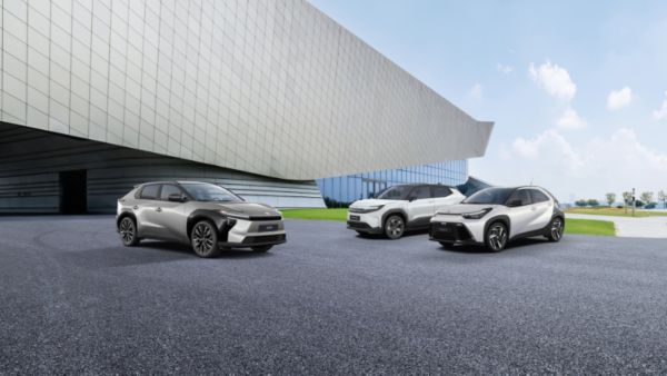 Toyota bZ4X és Urban Cruiser és Aygo X