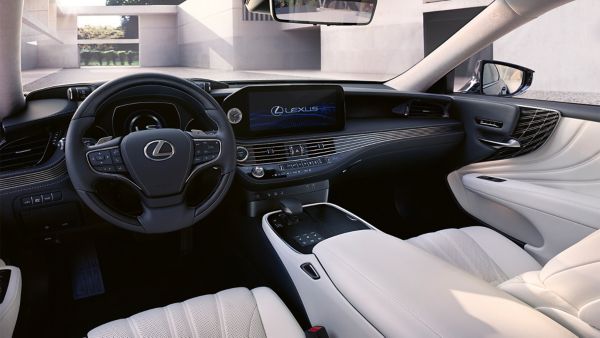 Front interior of a Lexus LS