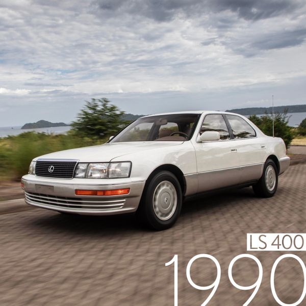 Ein beiger Lexus LS 400 von 1990 steht geparkt auf einer Straße