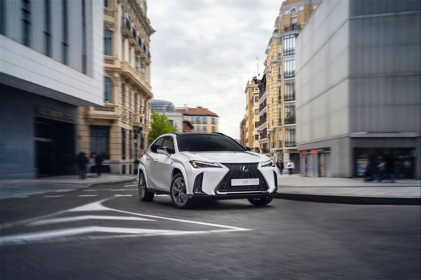 lexus ux