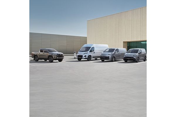 Modele z rodziny Toyota Professional w ofercie specjalnej