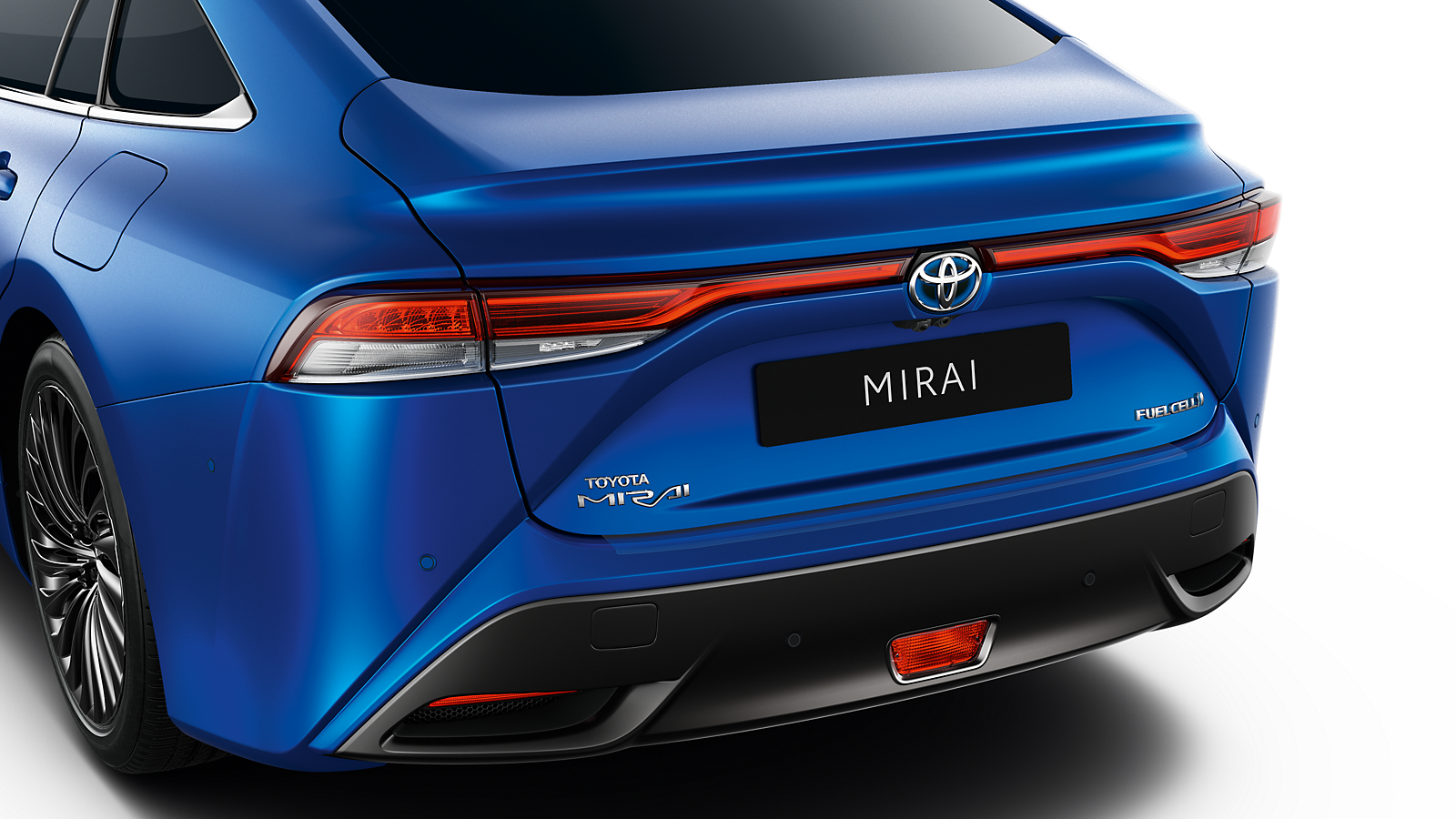 De achterbumper van de Mirai, voorzien van beschermende folie
