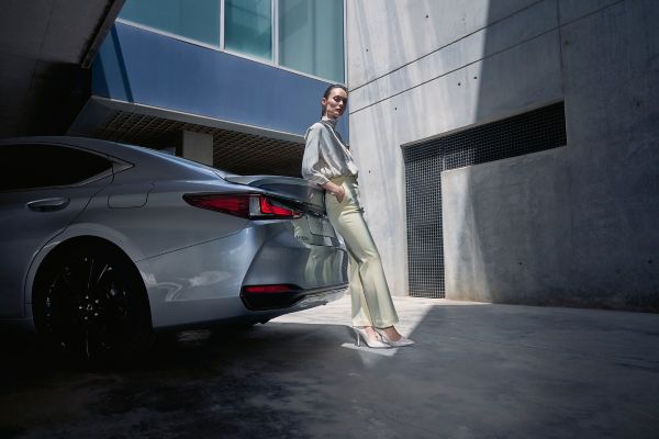 Lexus ES