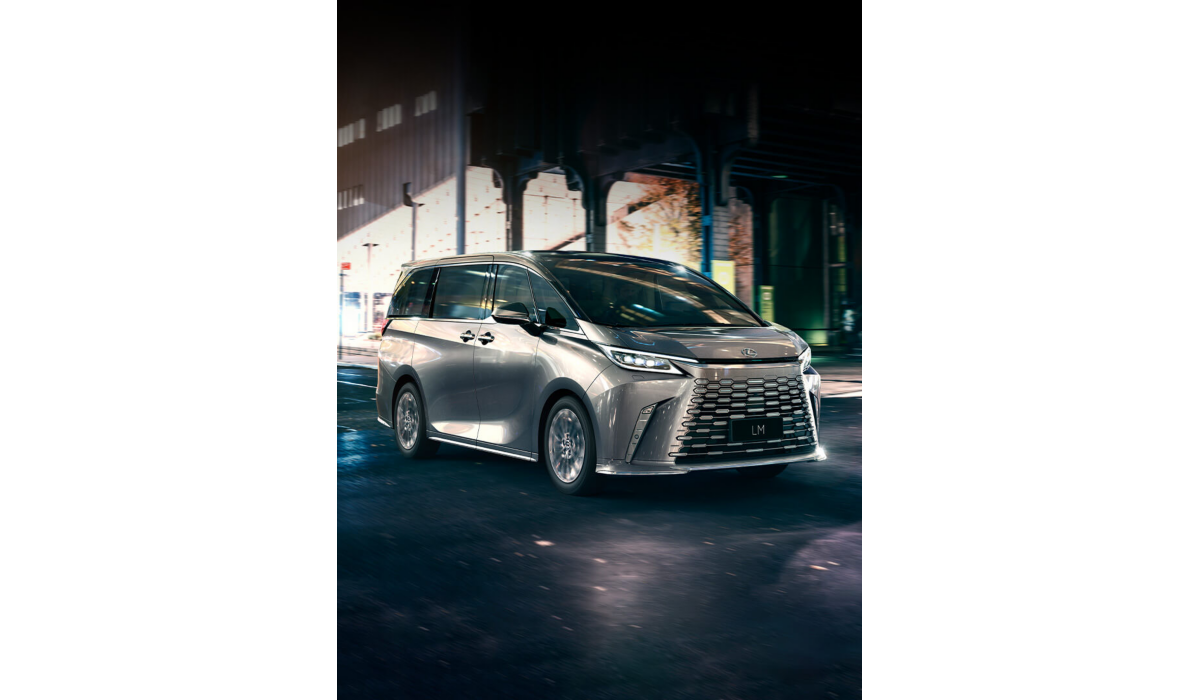 TAM YENİ LEXUS LM