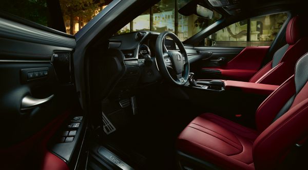 Interior of the Lexus ES with red leather seats