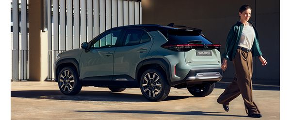 Toyota C-HR 2024 híbrido