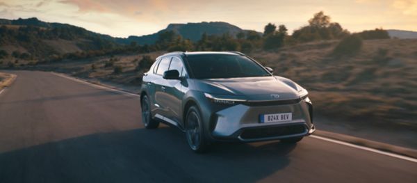 poster_image_laden_tanken_batterie-1