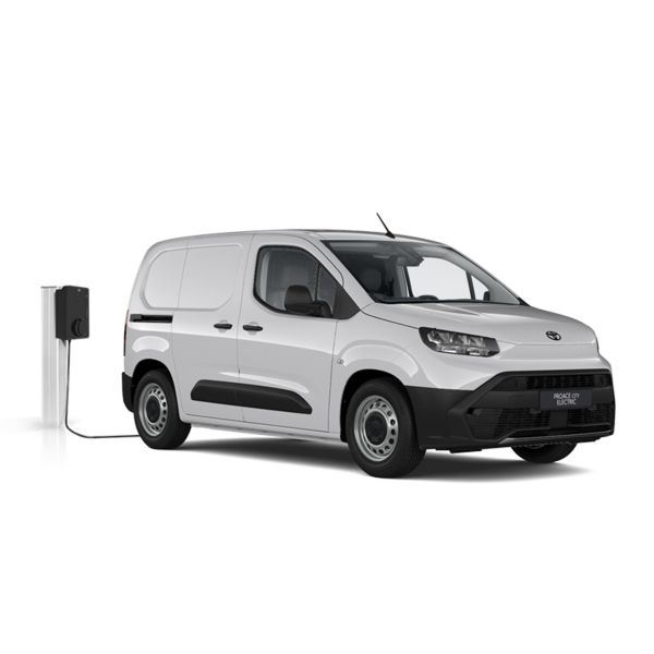 Ein weißer Toyota Proace auf einem weißen Hintergrund