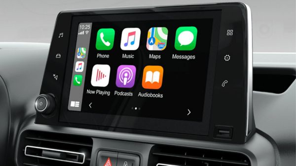 Toyota Proace City Electric multimedia closeup