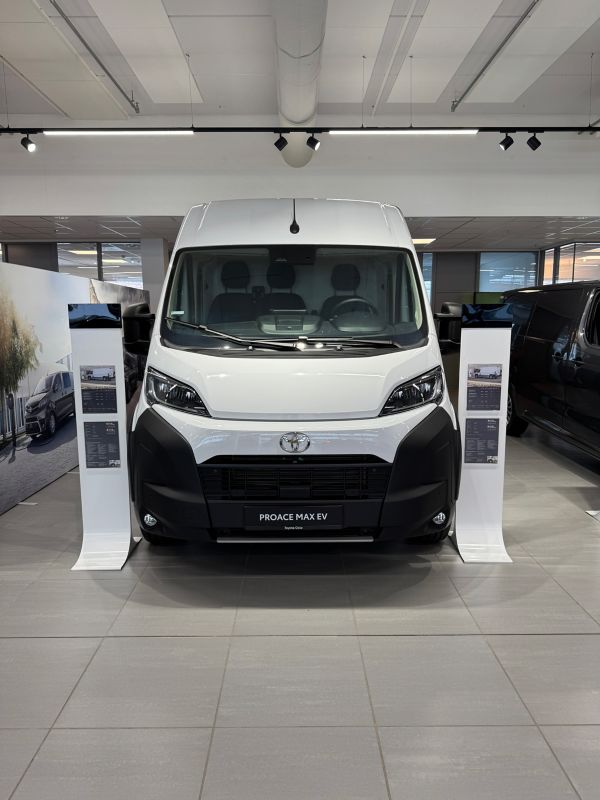 proace-max-electric-1-ai