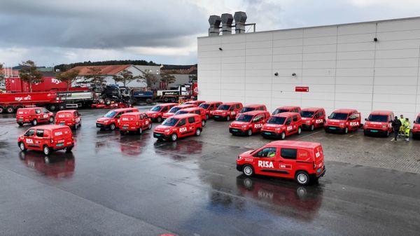 Toyota Norge produkstsjef presenterer nye Toyota C-HR+
