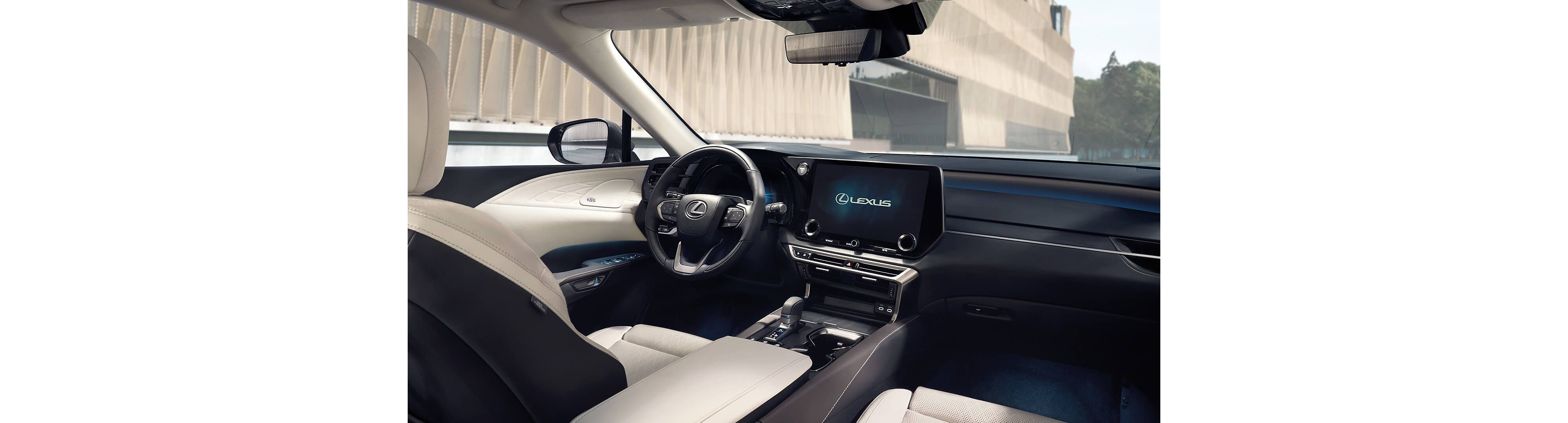 Lexus RX front interior 