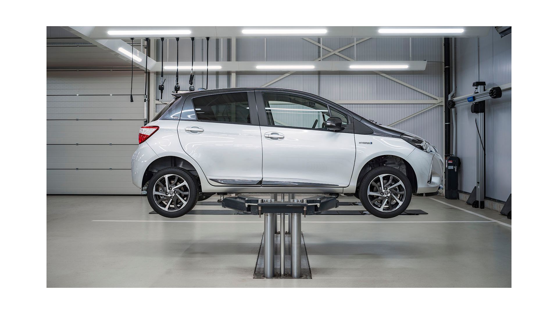 www.toyota.si