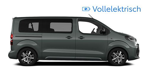 Ein Toyota Proace Verso Electric ist in der Seitenansicht vor einem weißen Hintergrund zu sehen.