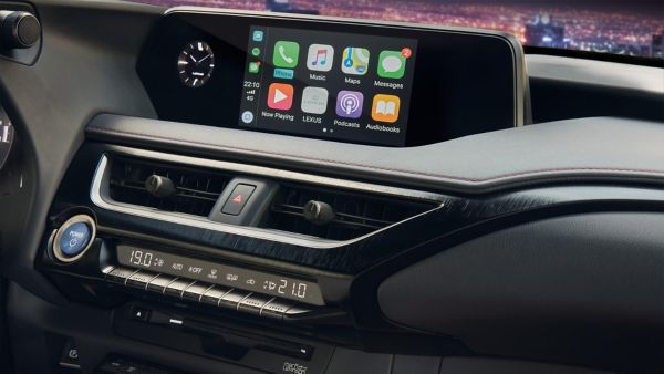 Close up on a navigation screen using Apply Carplay 