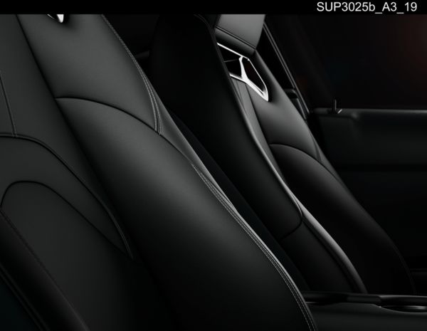 Detailaufnahme der mit Leder bezogenen Sportschalensitze des GR Supra