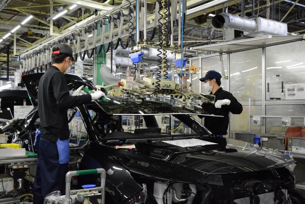 Toyota runder 300 mio. producerede biler